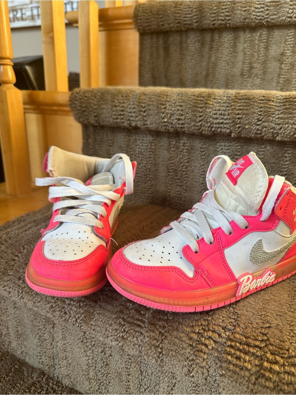 Barbie Kids Pink & White High-Top Sneakers size 1Y